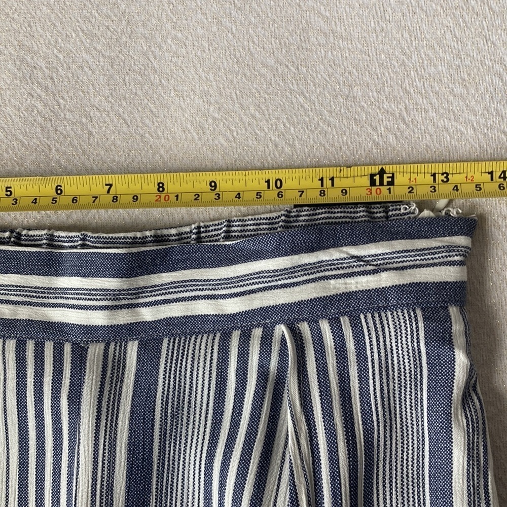 Forever 21 blue-white stripe tulip pants cover-up size M - Picture 5 of 7
